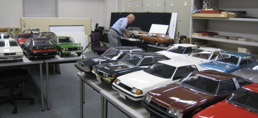 Toyota má plné múzeum zmenšených modelov